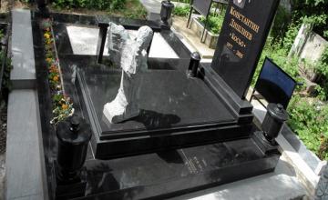 Производство паметни плочи - МОНЕВ 58 ЕТ